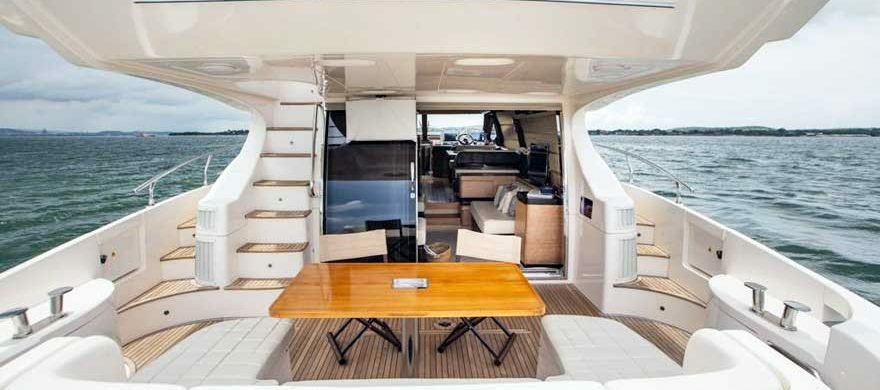 Yate Azimut 64
